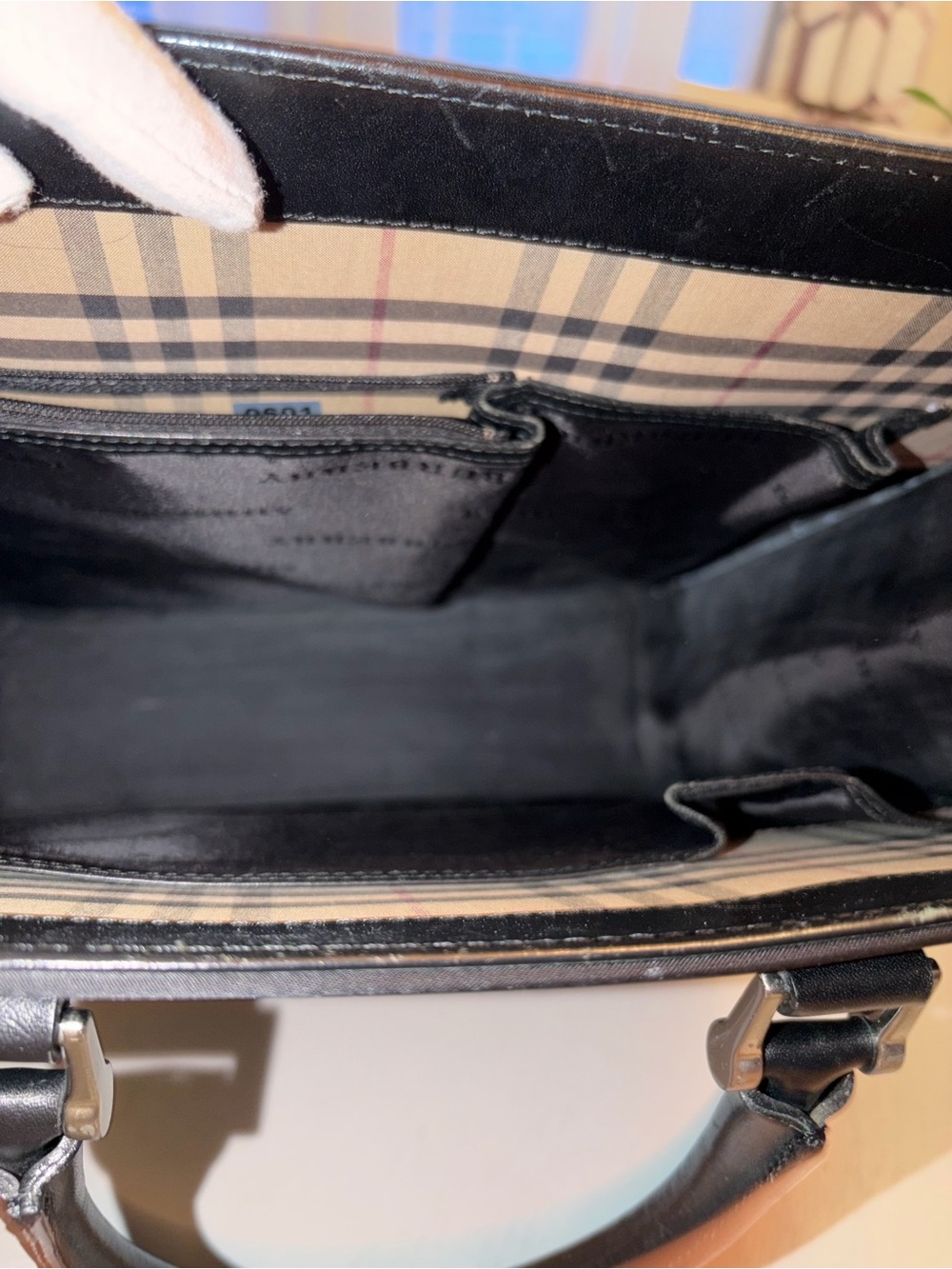 Burberry Black Structured Vintage Tote Bag/Briefcase - Picture 12 of 16